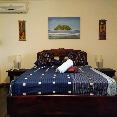 Sunset Chill Out Bed & Breakfast Sámara Exterior photo