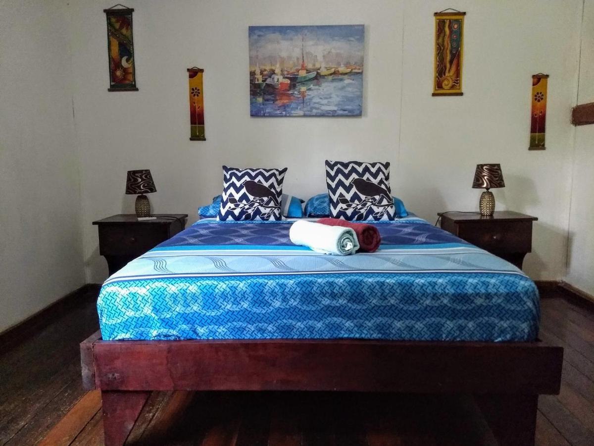 Sunset Chill Out Bed & Breakfast Sámara Exterior photo